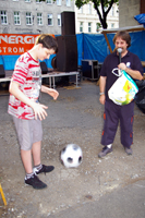 Patrik und der EM-Ball