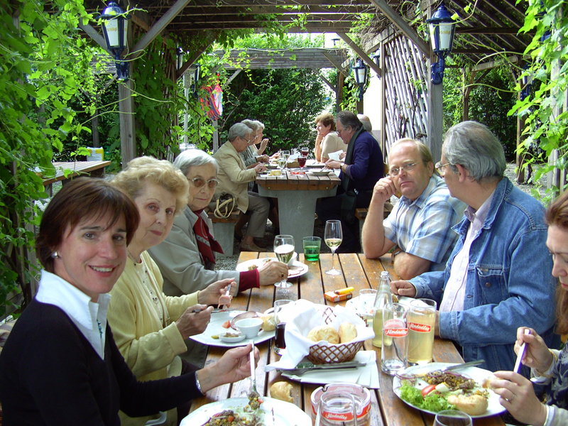 Beim Heurigen