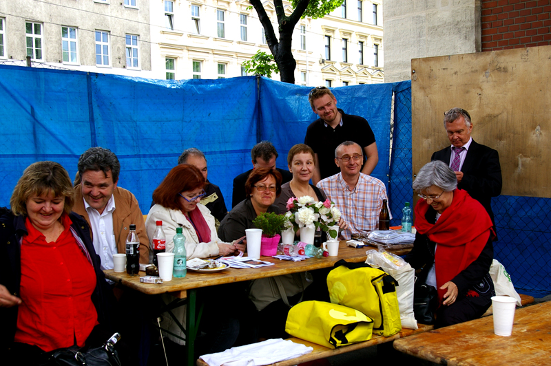 Die Berzirkspolitiker steigern flei�ig mit